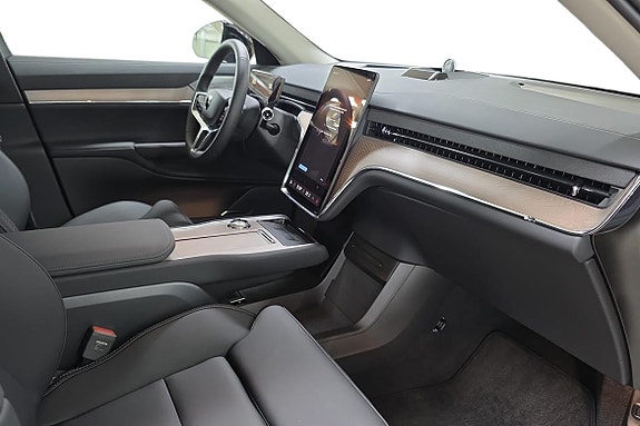 Volvo EX90 24 of 26