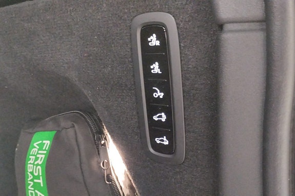Volvo EX90 15 of 26