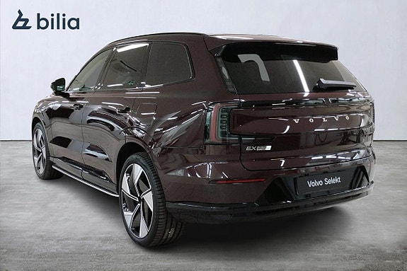 Volvo EX90 12 of 26