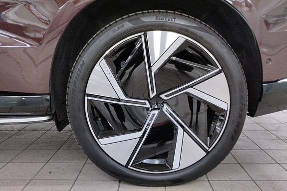 Volvo EX90 9 of 26