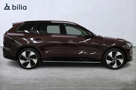 Volvo EX90 10 of 26