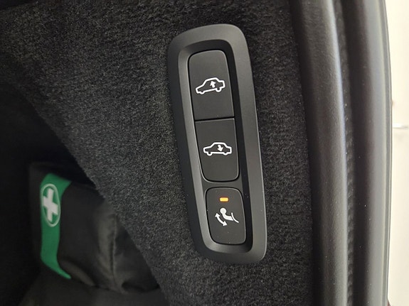 Volvo XC90 19 of 21