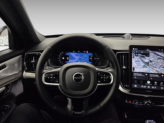 Volvo XC90 12 of 21