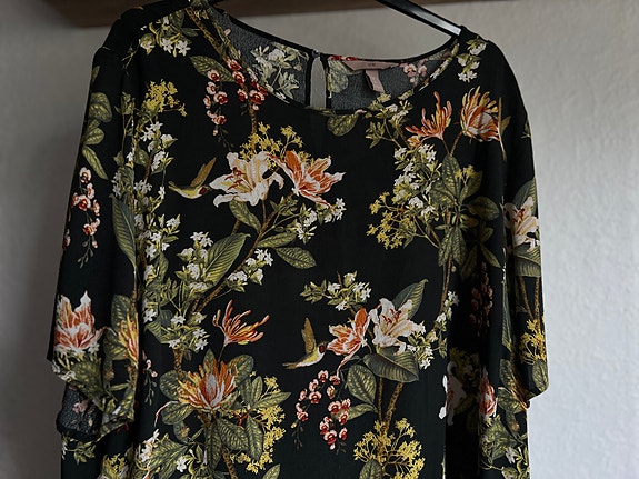 Product image 8 of 16