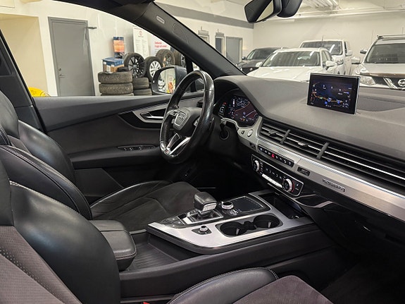 Audi Q7 5 of 5