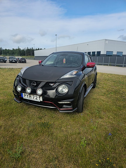 Nissan Juke 2 of 5