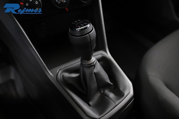 Dacia Sandero 24 of 24