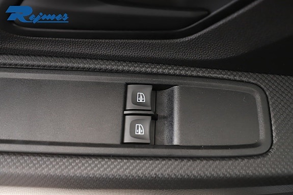 Dacia Sandero 12 of 24