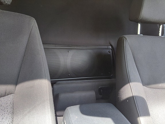 BMW 320d 4 of 5