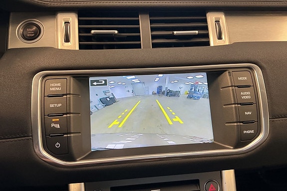 Land Rover Range Rover Evoque 17 of 26