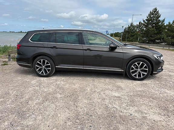Volkswagen Passat 4 of 5