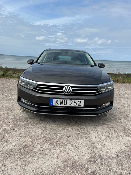Volkswagen Passat 3 of 5