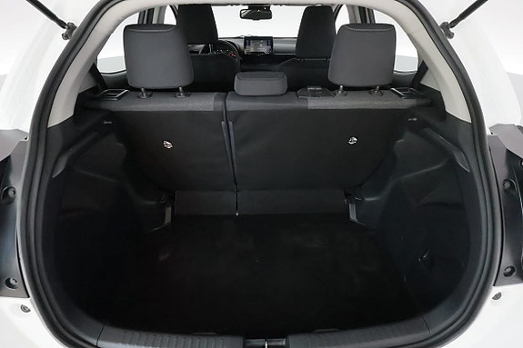 Toyota Yaris 8 of 28