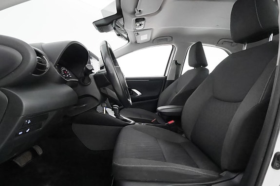 Toyota Yaris 9 of 28