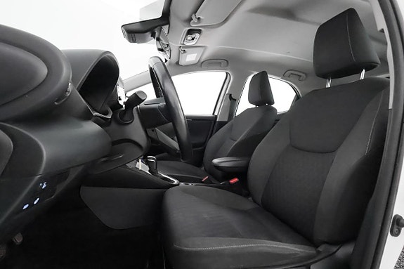Toyota Yaris 10 of 28
