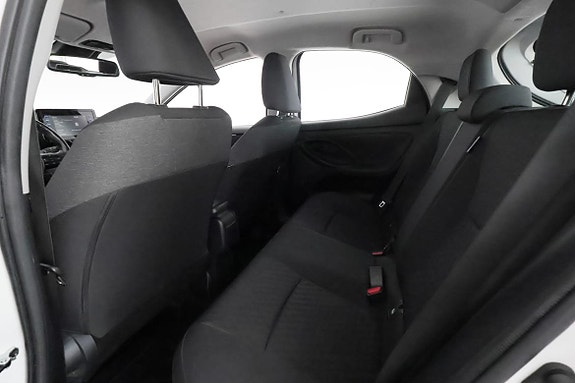 Toyota Yaris 17 of 28