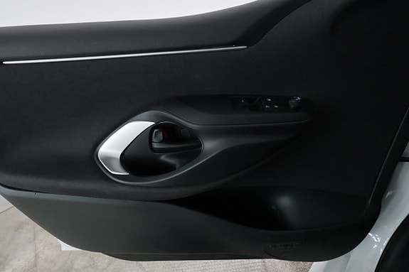 Toyota Yaris 26 of 28