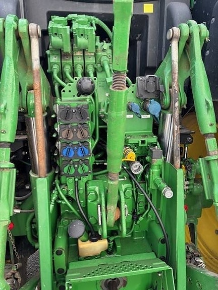 John Deere 6195R 4 of 5