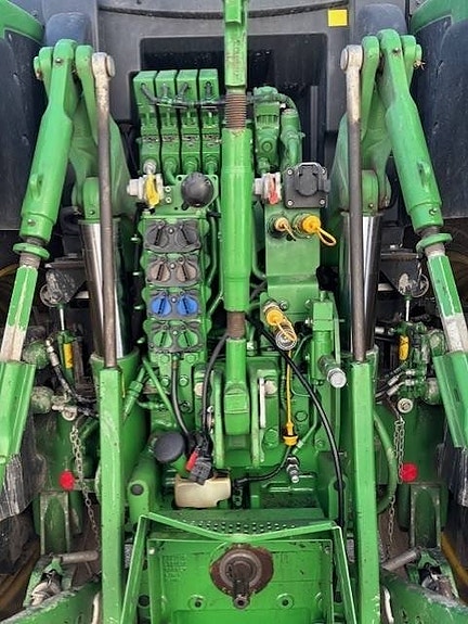 John Deere 6230R 4 of 6