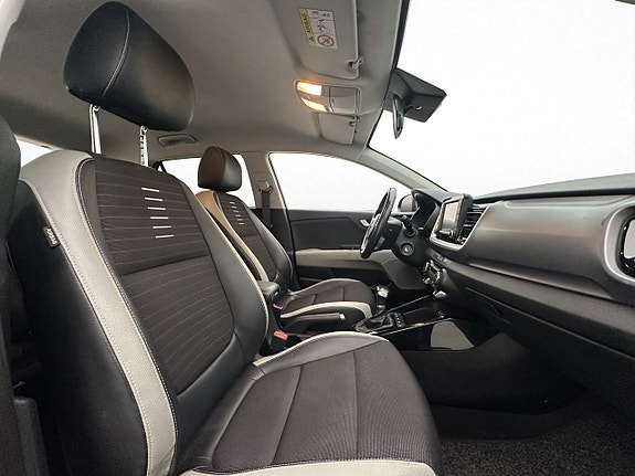 Kia Stonic 11 of 26