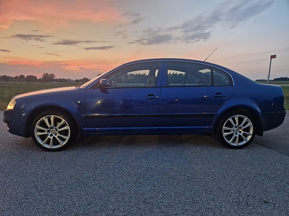 Skoda Superb 5 of 5