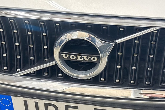 Volvo V60 Cross Country 20 of 23