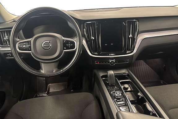 Volvo V60 Cross Country 9 of 23
