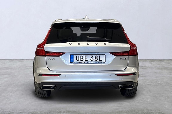 Volvo V60 Cross Country 5 of 5