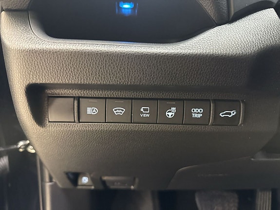 Toyota RAV4 15 of 18