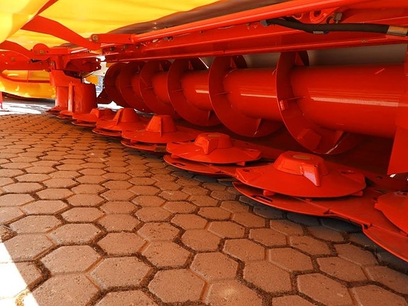 Pöttinger NovaCat V10000 CF Cross Flow 5 of 17