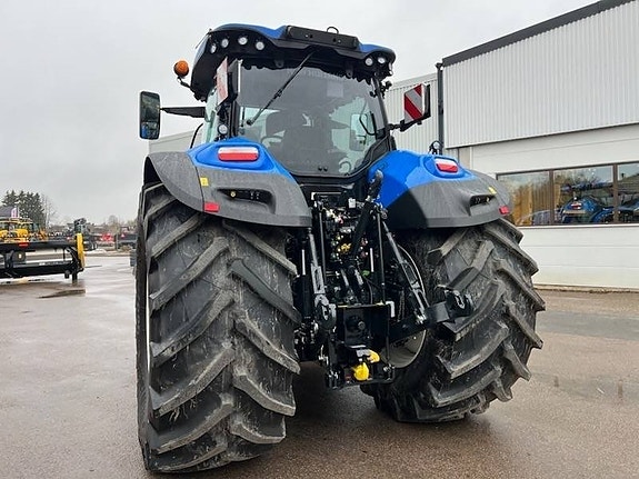 New Holland T 7.340 HD Demo! 4 of 5