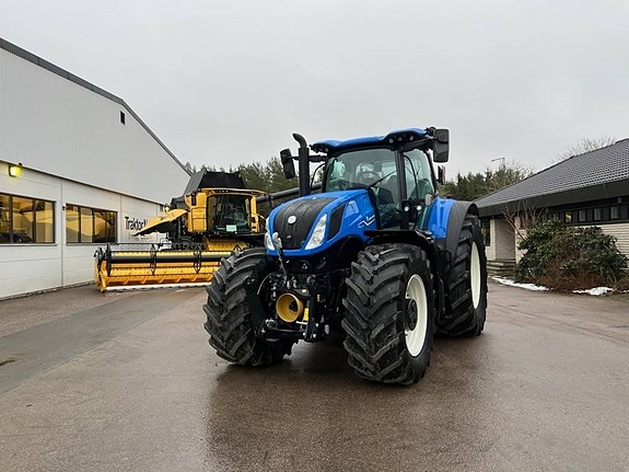 New Holland T 7.340 HD Demo! 2 of 5