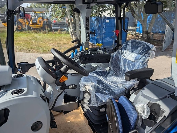 New Holland T5.100 EC FL Steg V 6 of 9