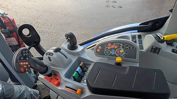 New Holland T5.110 AC, Snöekipage 9 of 10
