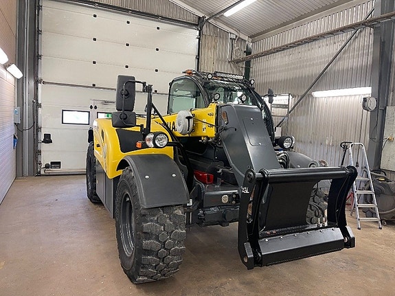 New Holland TH 7.42 Elite med hitchdrag 2 of 5