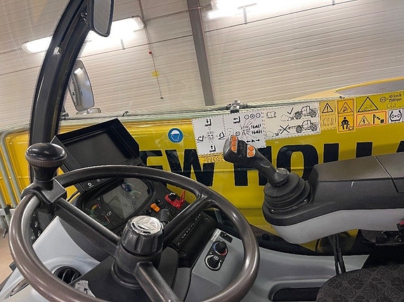 New Holland TH 7.42 Elite med hitchdrag 4 of 5