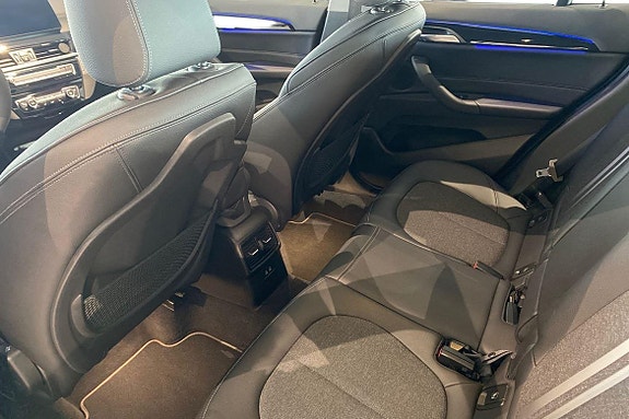 BMW X1 7 of 19