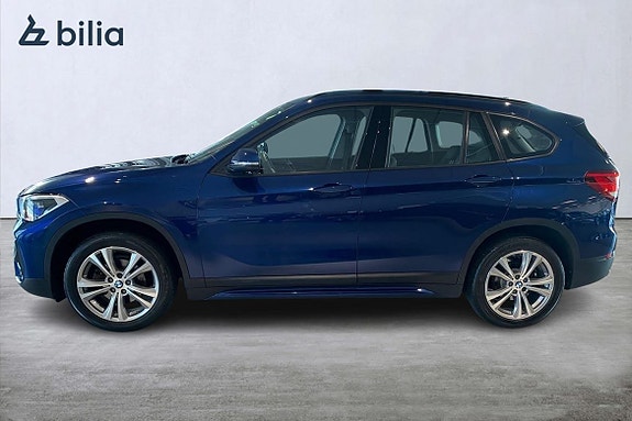 BMW X1 2 of 5