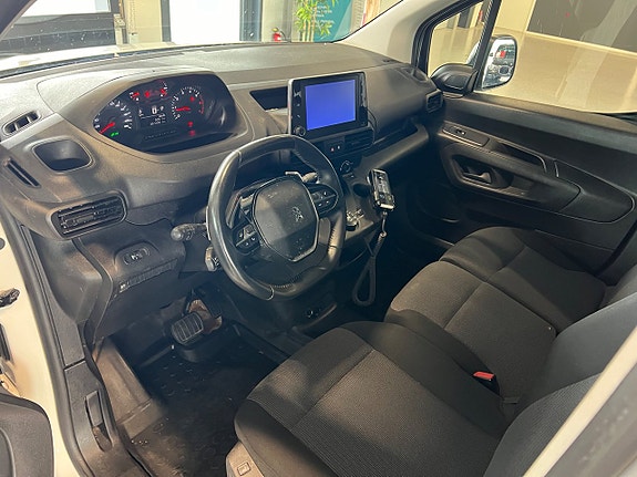 Peugeot Partner 14 of 18