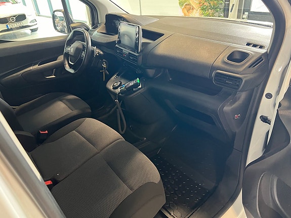 Peugeot Partner 12 of 18
