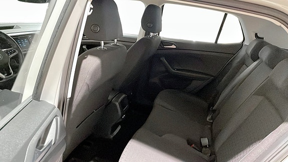 Volkswagen T-Cross 11 of 12