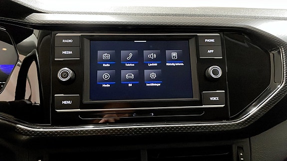 Volkswagen T-Cross 9 of 12