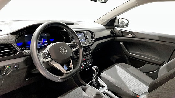 Volkswagen T-Cross 7 of 12