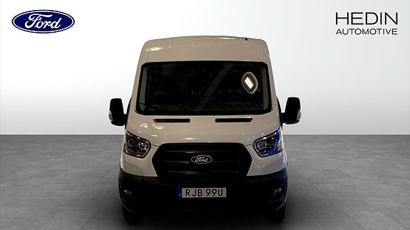 Ford Transit 8 of 9