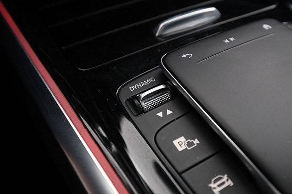 Mercedes-Benz GLB250+ 27 of 30