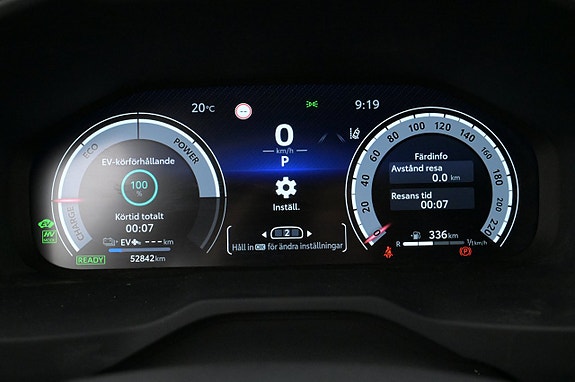 Toyota RAV4 8 of 27