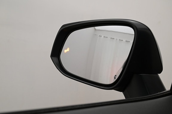 Toyota RAV4 22 of 27