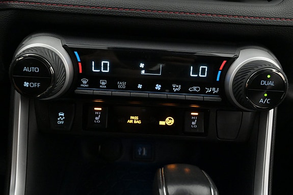 Toyota RAV4 18 of 27