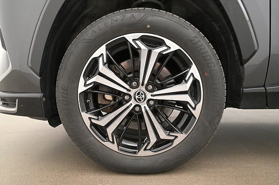 Toyota RAV4 27 of 27