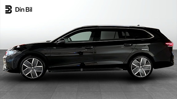 Volkswagen Passat 2 of 5